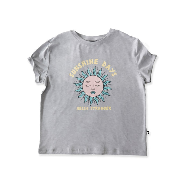 SUNSHINE BAILEY TEE - Greymarle