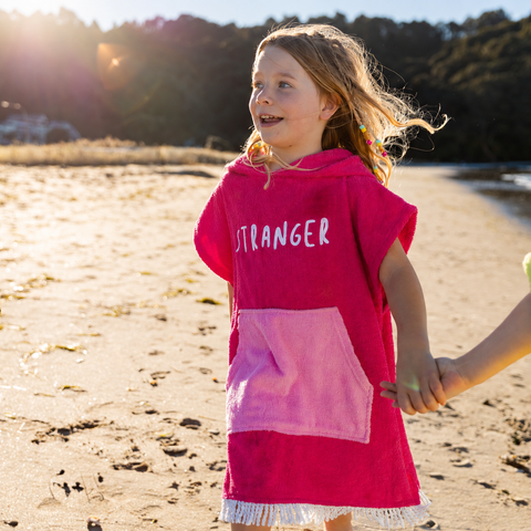 PONCHO TOWEL - Fuchsia Pink