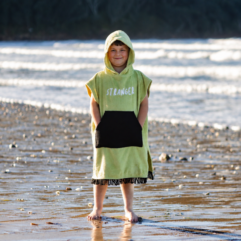 PONCHO TOWEL - Pear Green Black