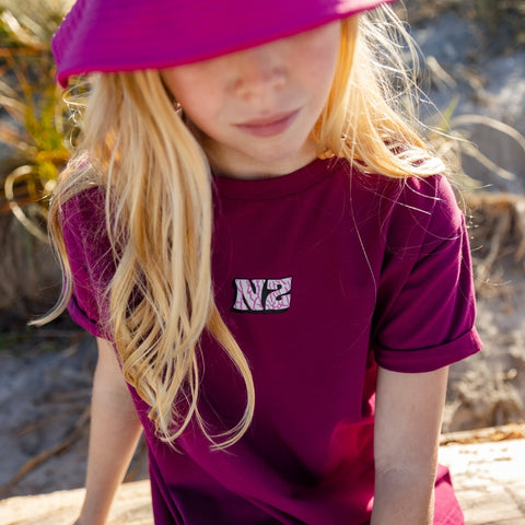 I Love NZ Bailey Tee - Boysenberry
