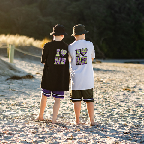 I Love NZ Box Tee - Black